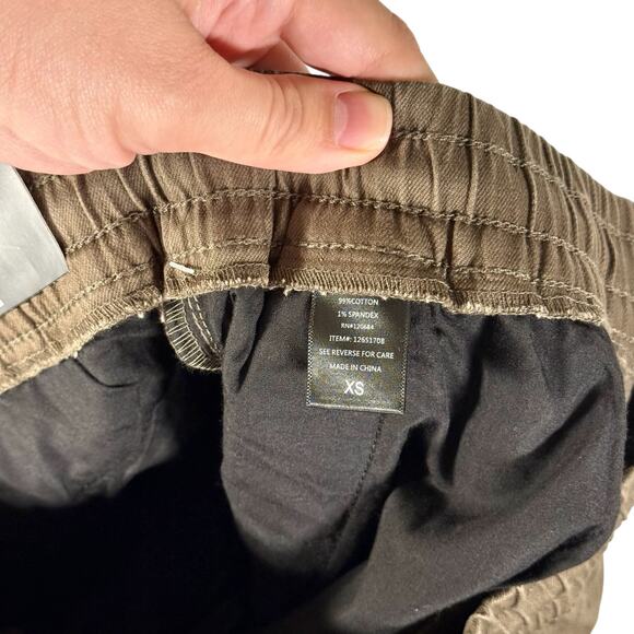 Hot Topic NWT Men's XS HT Denim Brown Jogger Shorts Drawstring Raw Hem Comfort - Picture 6 of 12